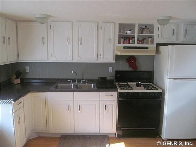 1st image of 78 Tillotson St