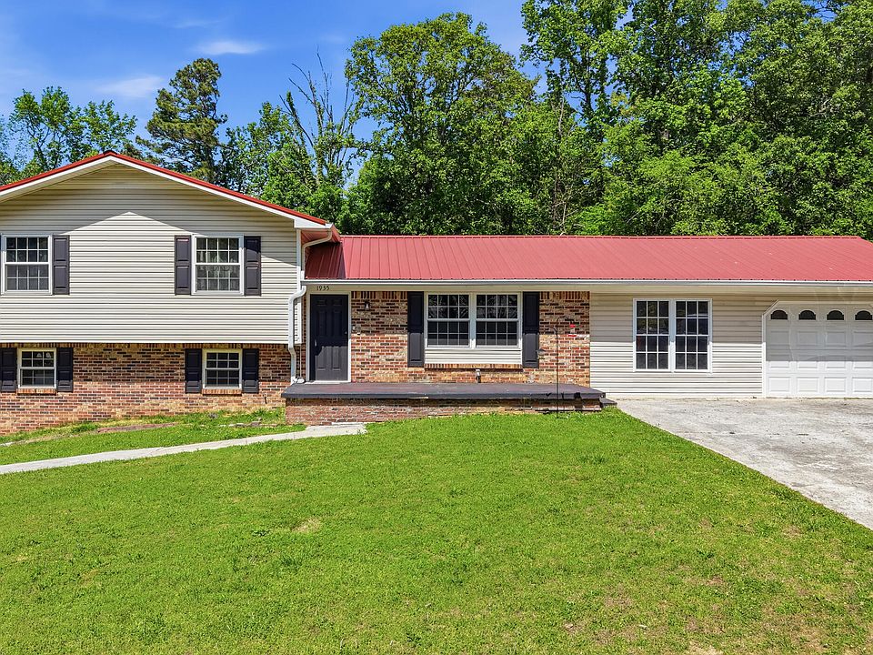 1st image of 1935 Greendale Dr NE