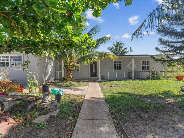 15841 NW 18th Pl, Miami Gardens, FL 33054