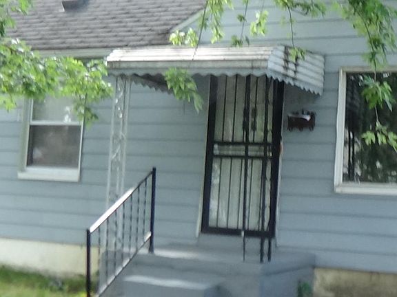 2nd image of 6837 Evergreen Ave