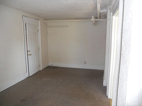 4th image of 228 Summer St APT 14