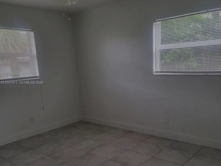 853 SW 9th Ct #2 — Photo 8