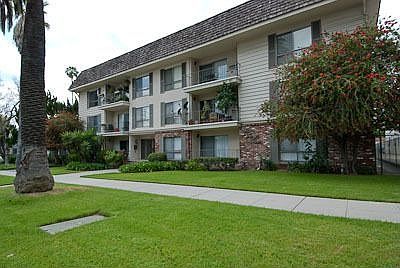 1st image of 647 Orange Grove Ave Unit 305