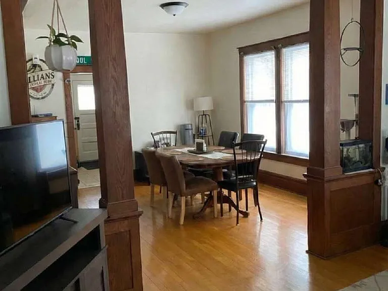 444 Lake St — Photo 2