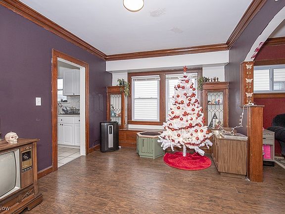 5th image of 3802 Stickney Ave