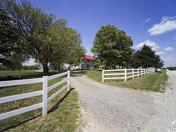 27 E 1200 Rd Baldwin City, KS listing photo #2