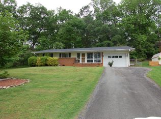 15 Hillcrest Dr, Belmont, NC 28012