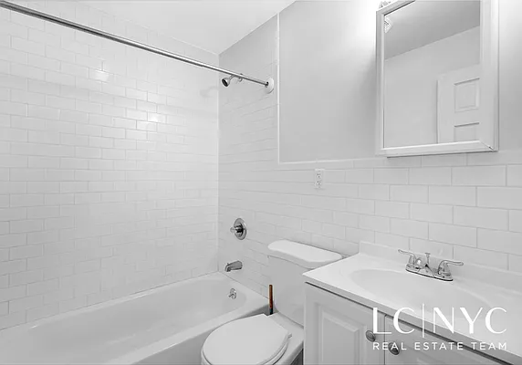 Rented by Keller Williams NYC | media 7