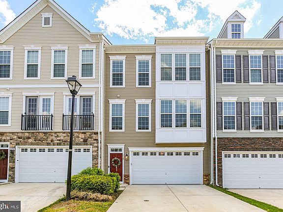 2nd image of 118 Thresher Ln
