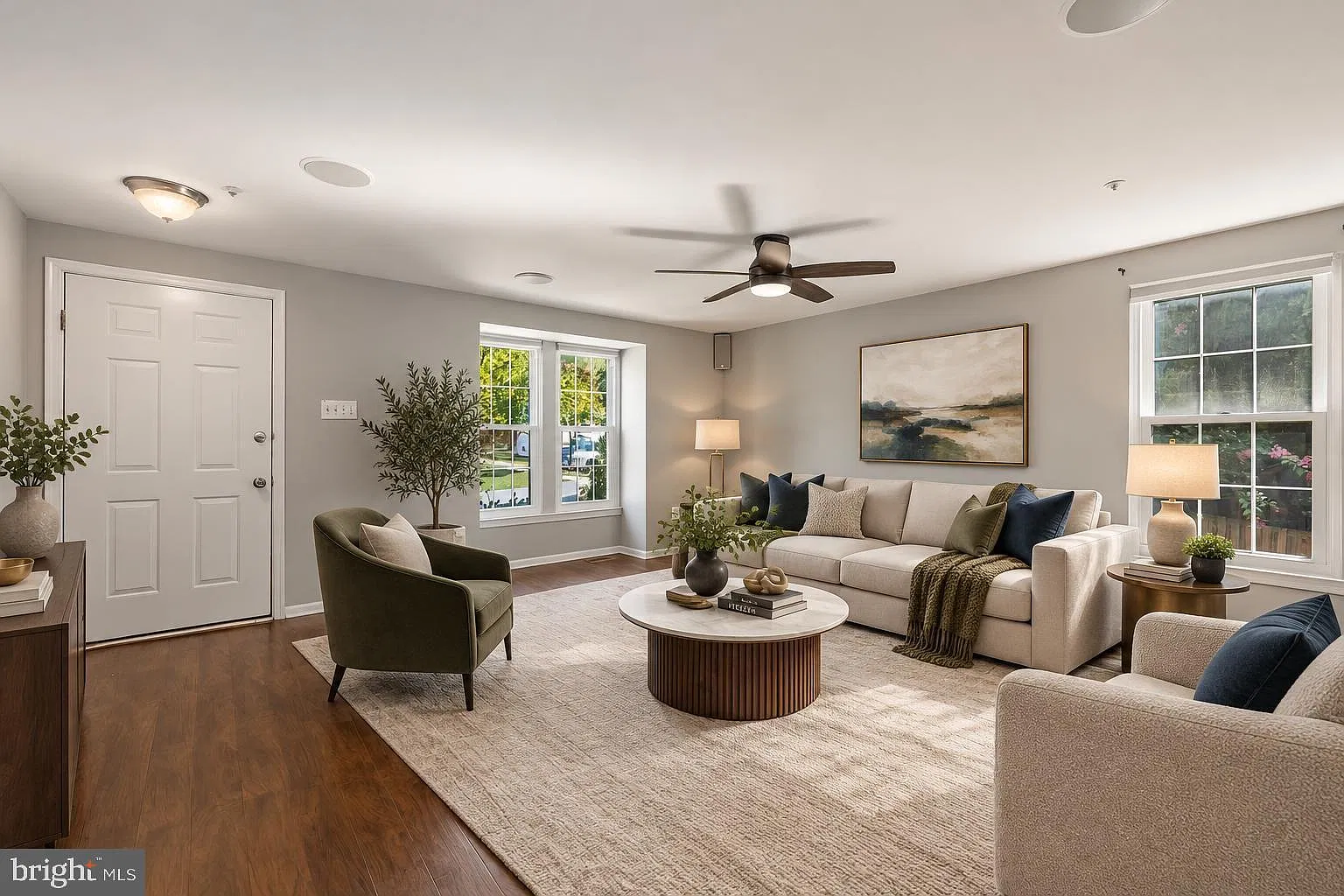 3 bed, 3.5 bath, 1654 sqft, $2,850 — Photo 3