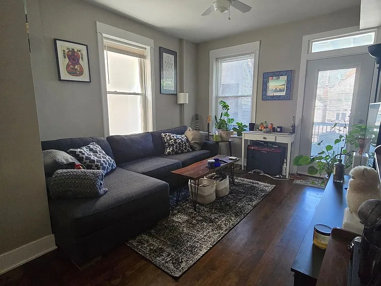 1810 N Paulina St — Photo 3