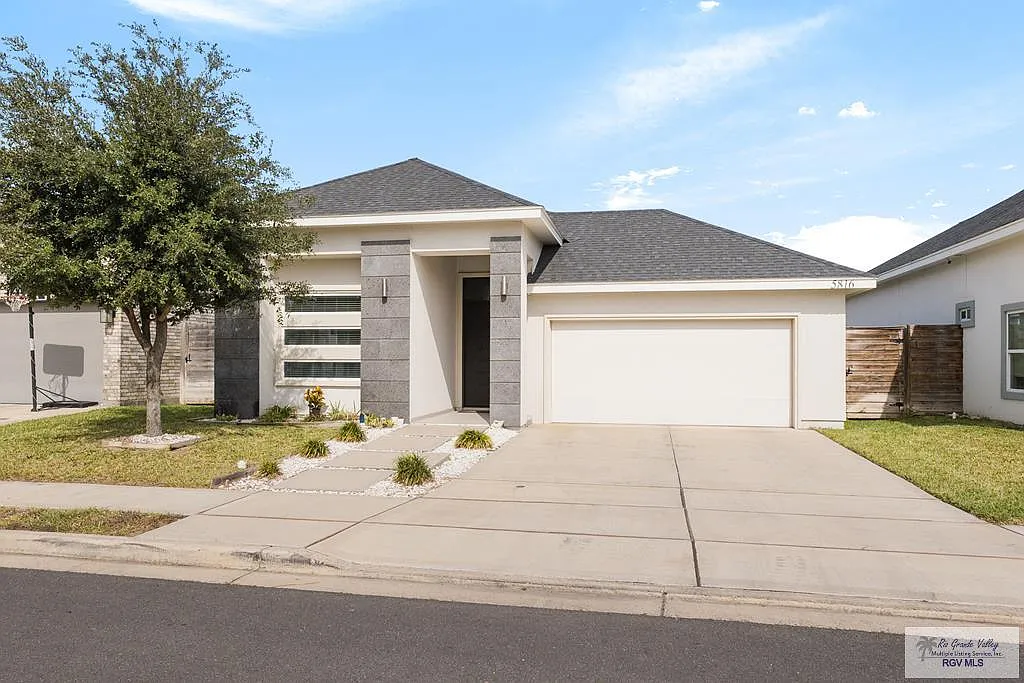 4 bed, 3.5 bath, 2000 sqft, $3,100 — Photo 1