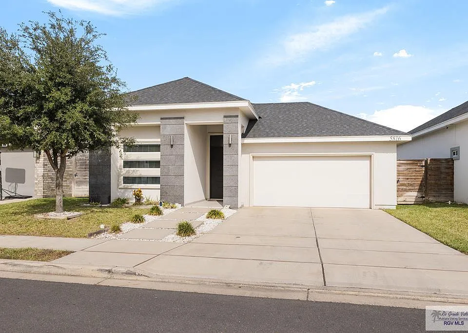 5816 Pelican Ave