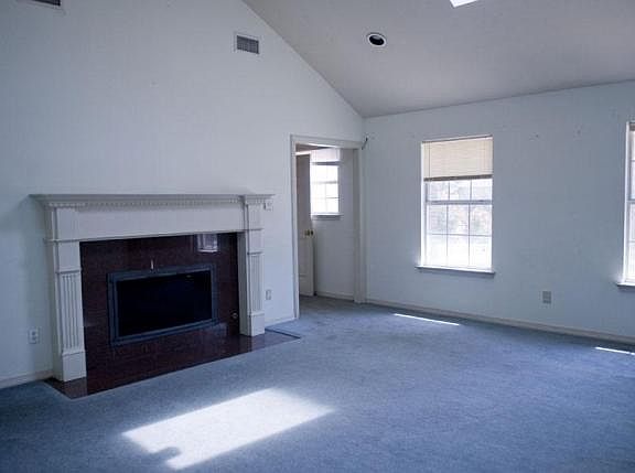 5th image of 227 S Irving Heights Dr