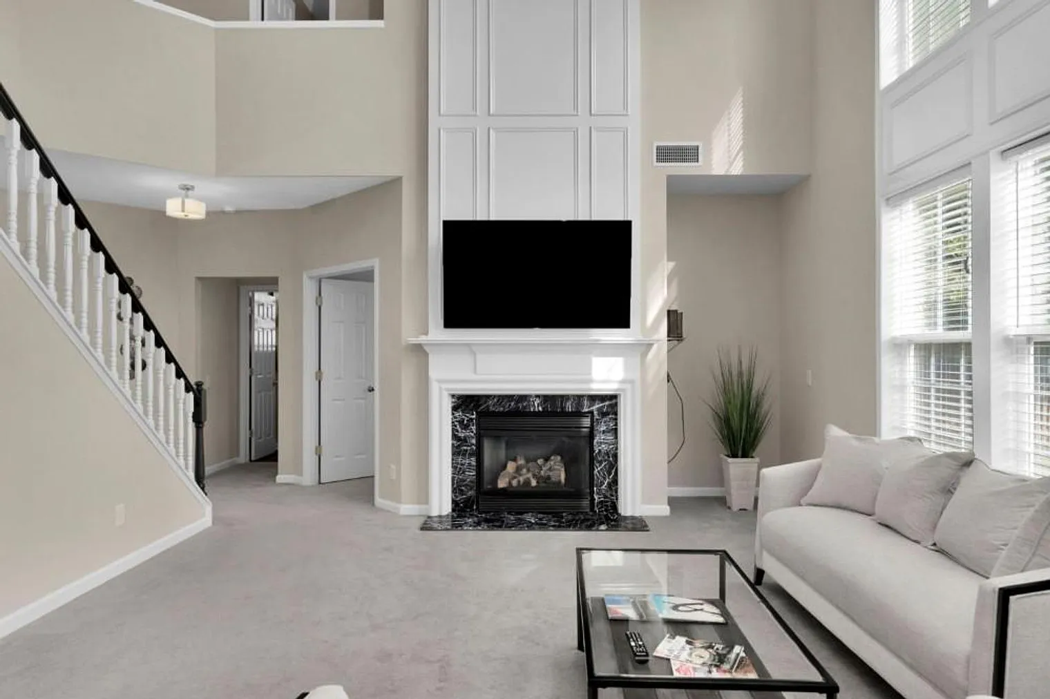 5 bed, 3.0 bath, 2497 sqft, $11,370 — Photo 1