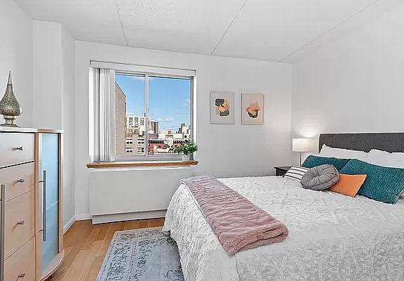 2nd image of 68 Bradhurst Ave APT 6C