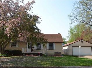 955 16th Ave, Marion, IA 52302