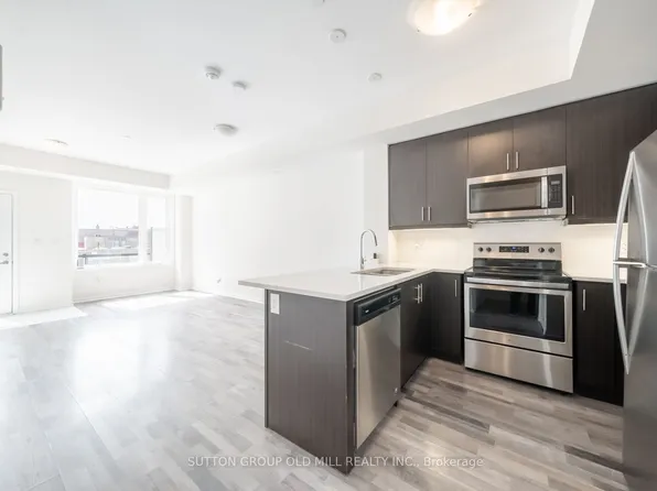 1460 Whites Rd #319, Pickering, ON L1V 0E8