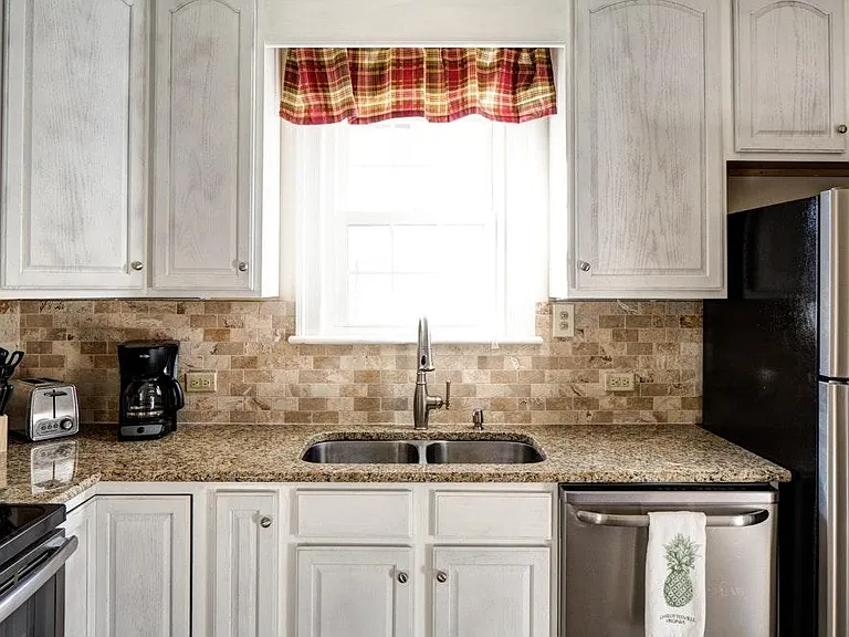 Kitchen sink