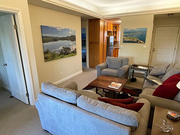 3rd image of 15 Tudor Ct