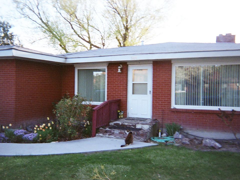 Exterior Front 01