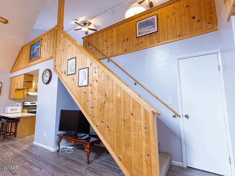 6373 Manzanita Dr — Photo 20
