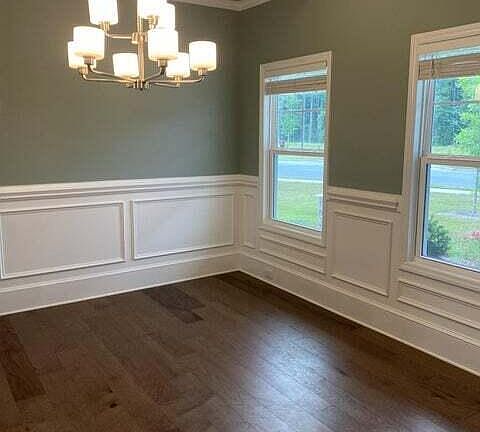 5th image of 385 Holly Grove Dr
