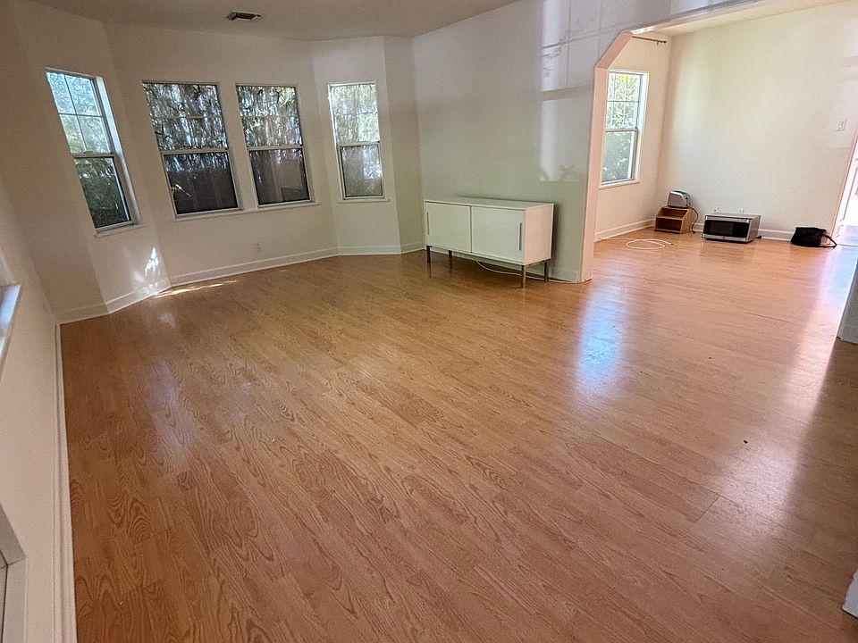 1st image of 4969 Vincent Ave