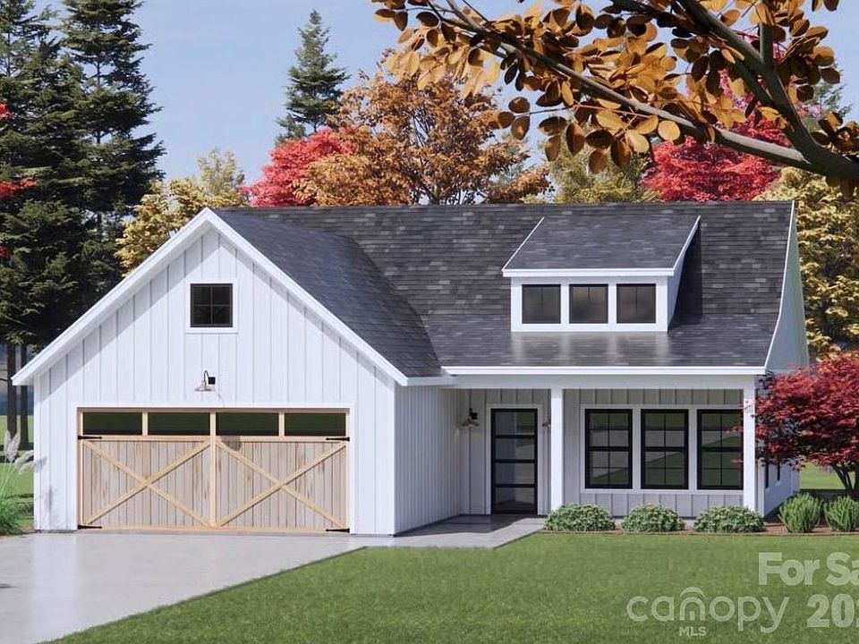 1st image of 212 Knollwood Cir