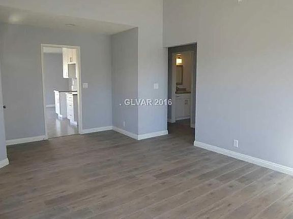 4th image of 4793 Farlington Dr