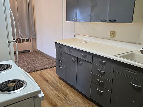 5th image of 309 E 16th St #309