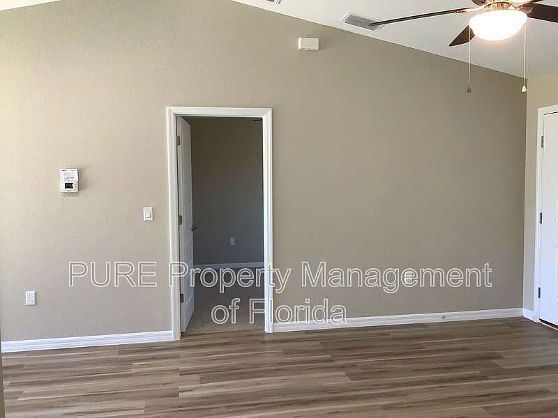 3 bed, 2.0 bath, 1032 sqft, $1,499 — Photo 4