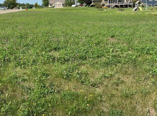2595 Stony Creek Dr, Owatonna, MN 55060