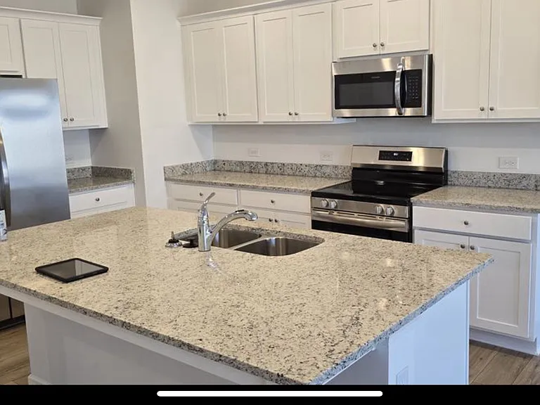 152 Vision St — Photo 2