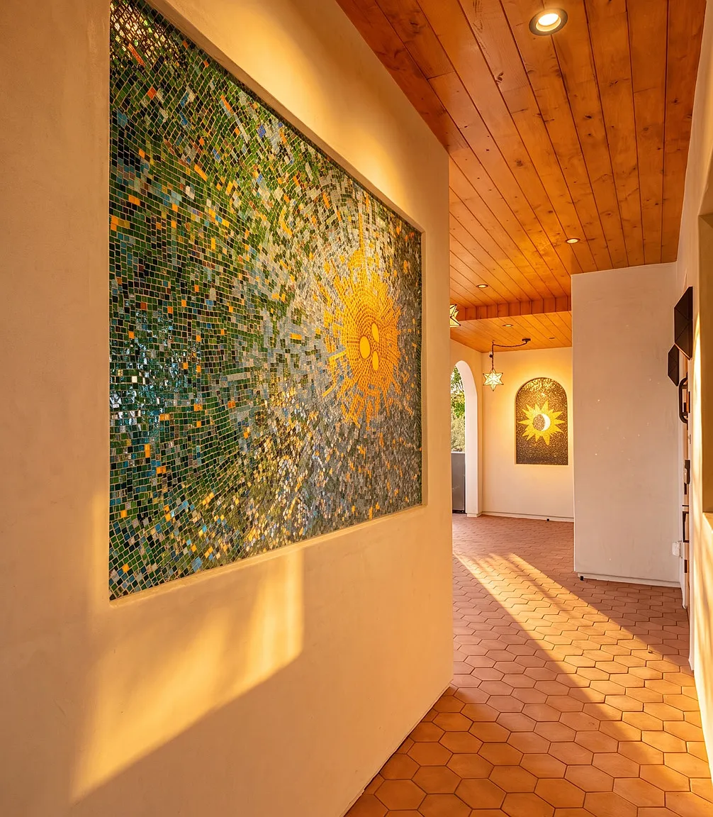 3 bed, 3.5 bath, 3000 sqft, $20,500 — Photo 2