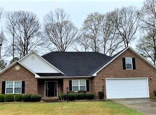 3160 Foxcroft Cir, Sumter, SC 29154