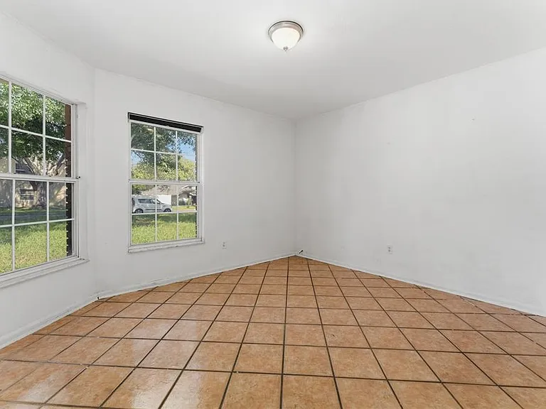 3013 Barrymore Ct — Photo 17
