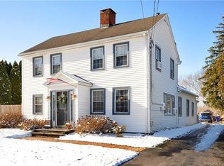 21 Pleasant St, Cromwell, CT 06416