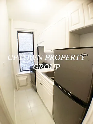 Rented by Uptown Property Group | media 9