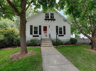 165 Redland Ave, Rumford, RI 02916