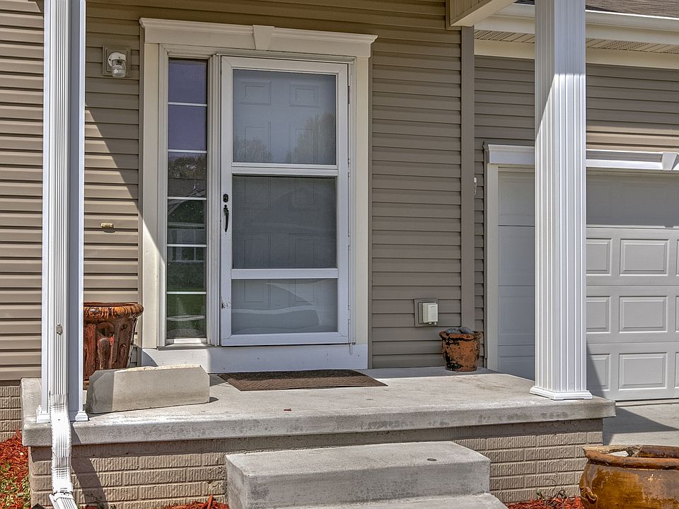 1st image of 3304 N 209th St