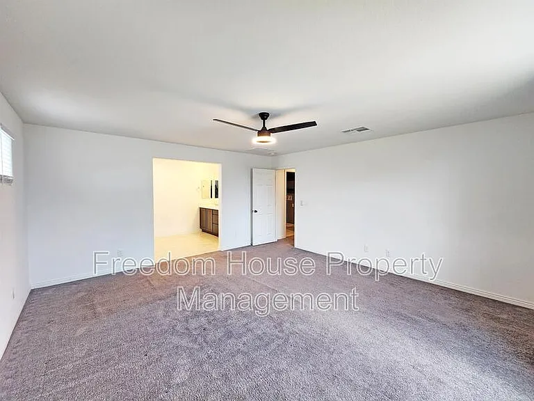 3821 E Weld Ave — Photo 27