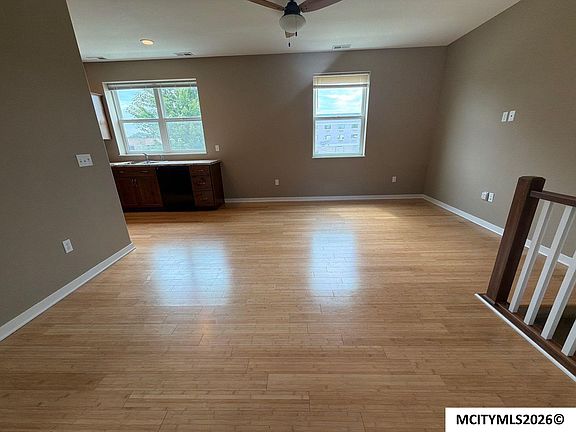 3rd image of 408 4th St SW