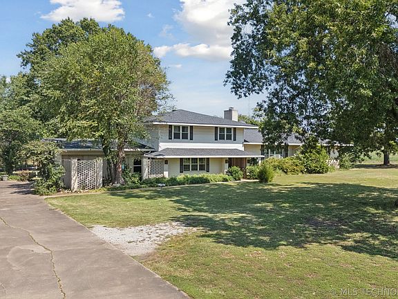 5th image of 10805 E 470th Rd