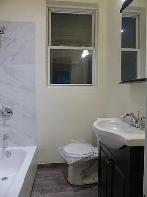 Rented by Immac Realty | media 17