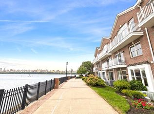 54 Lydia Dr #54, West New York, NJ 07093