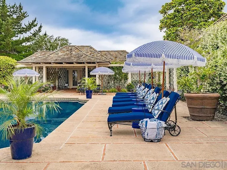 7007 Country Club Dr — Photo 29