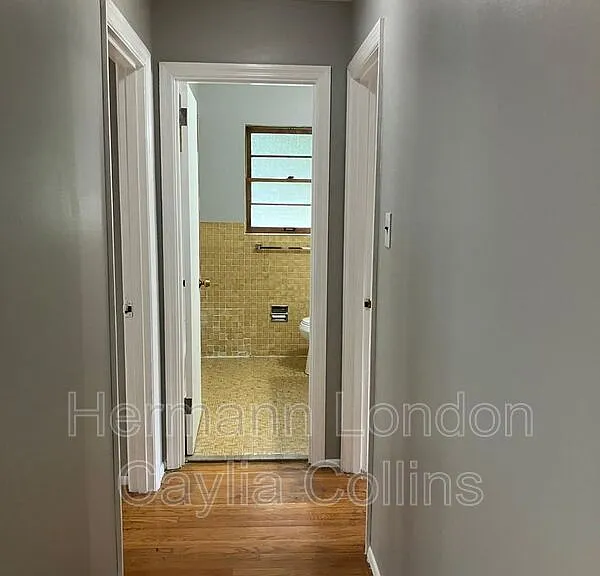 3900 Roland Blvd #B — Photo 12