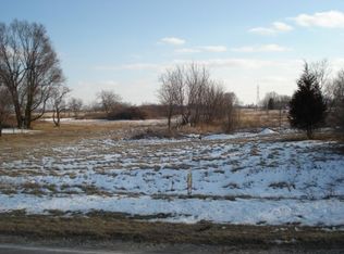 9135 County Line Rd, Franksville, WI 53126