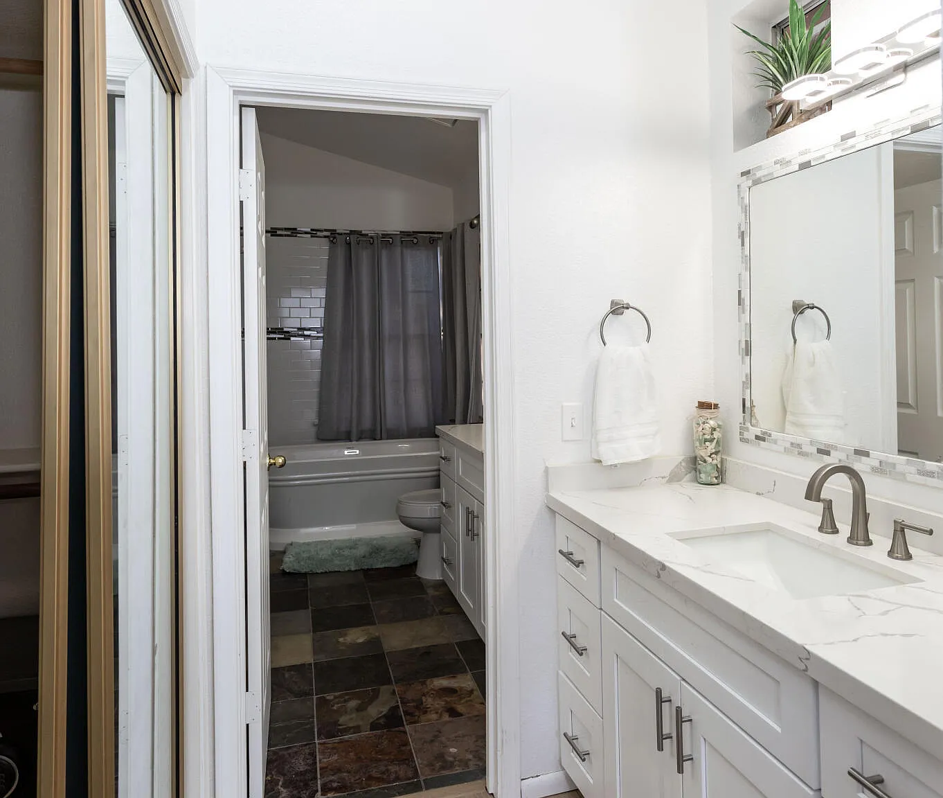 3 bed, 2.5 bath, 2349 sqft, $3,000 — Photo 4